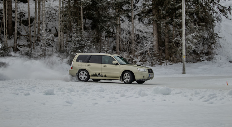 Galeriebild zu Autohaus Löhnert Ice Experience 2024-5